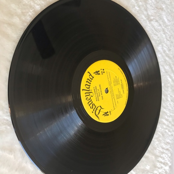 Disney The Rescuers Vinyl LP - Picture 4 of 4